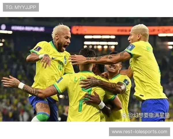 足球星评：探析世界顶级球员表现与未来发展趋势